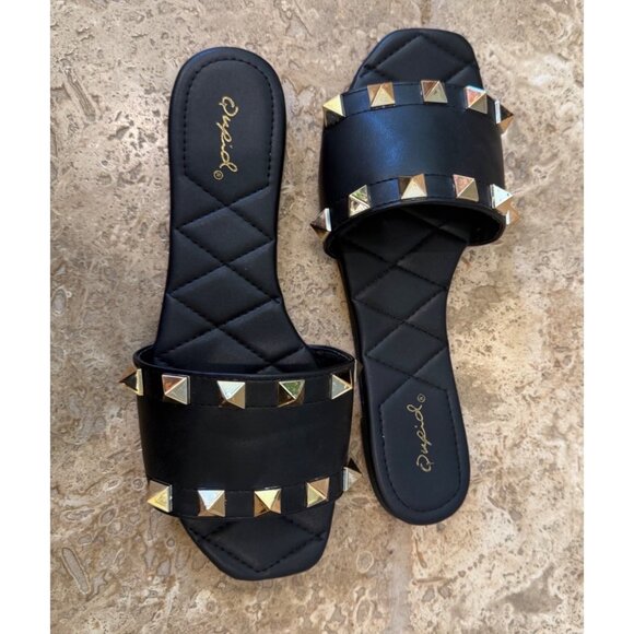 Black Quilted Slip-On Studded Sandals With Gold Pyramid Studs By Qupid Sz 8 - Picture 2 of 6